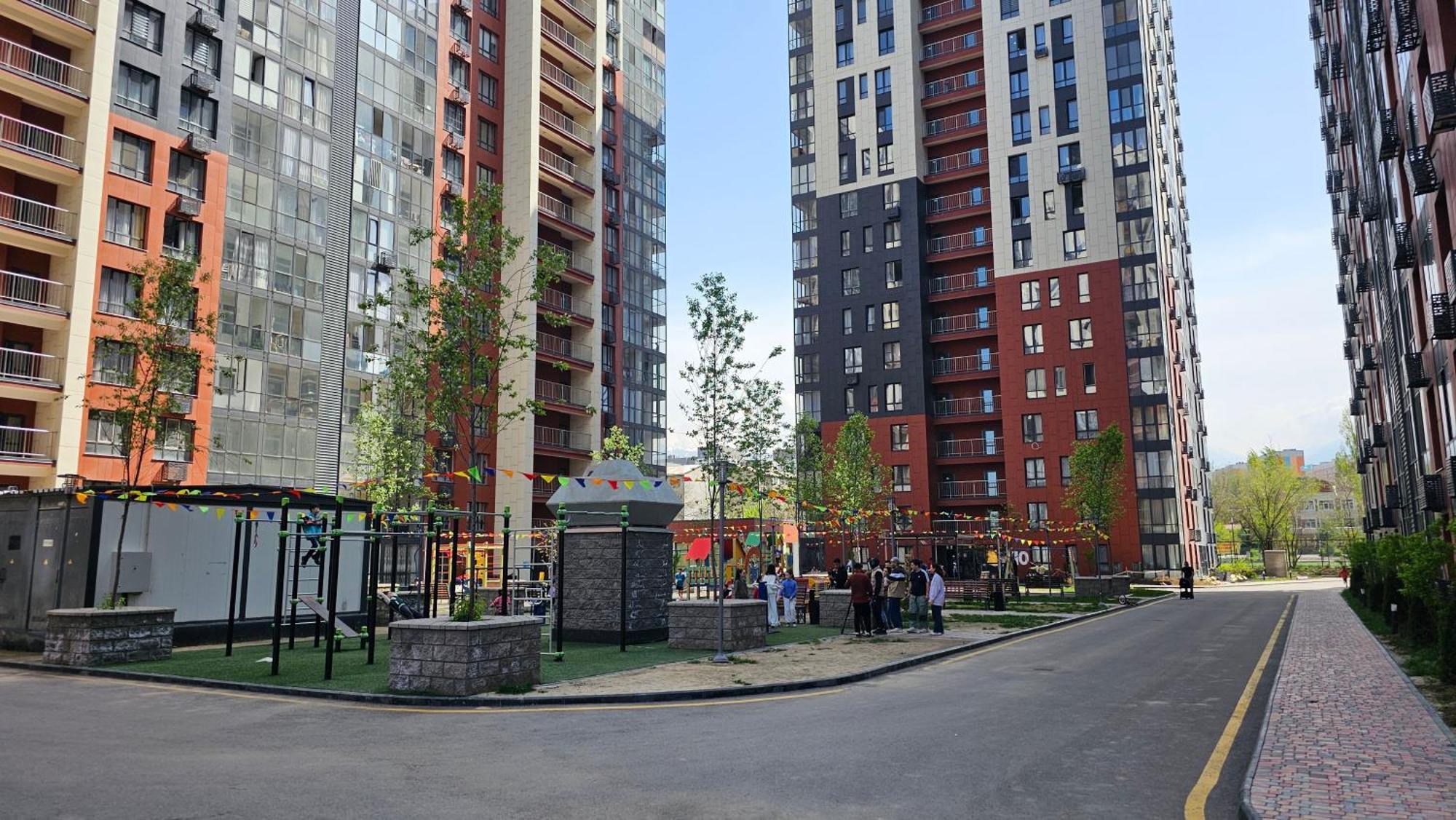 Ferienwohnung Жк Terracotta Almaty Exterior foto