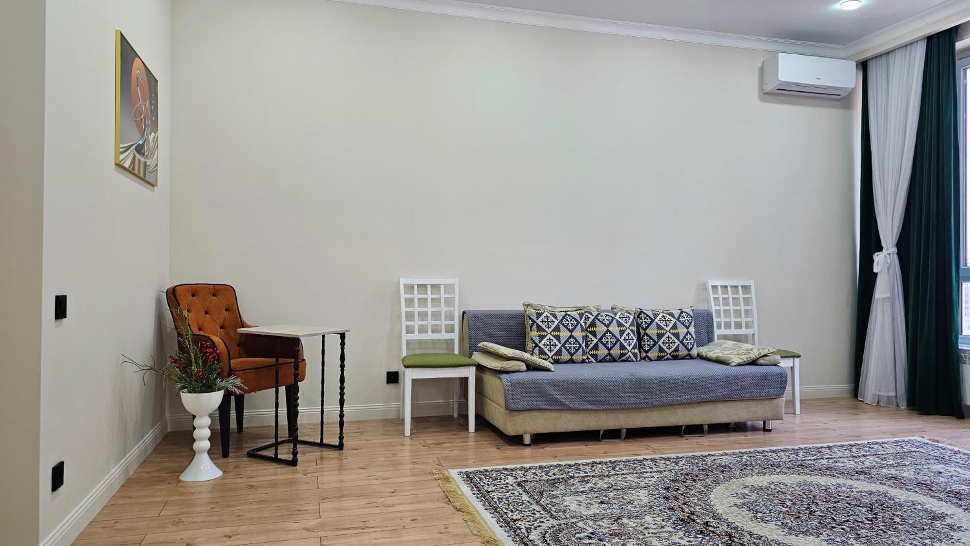 Ferienwohnung Жк Terracotta Almaty Exterior foto
